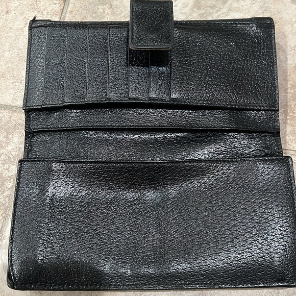 Gucci Wallet 
Black GG fabric and leather - Picture 3 of 6